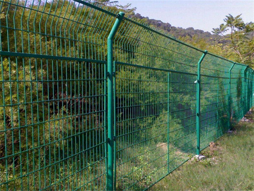 公路焊接網（wǎng）隔離柵